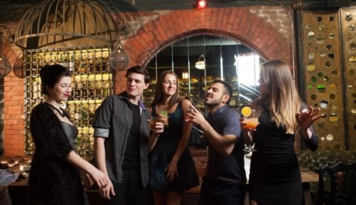 東京のギャラ飲みは稼げる？人気のおすすめアプリ10個を厳選！